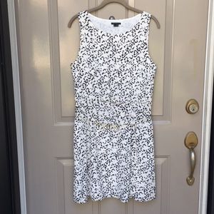 Theory black/white daytime dress - size 8